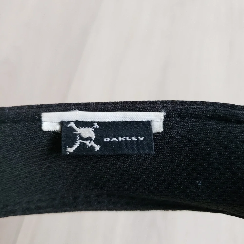 Oakley material synthetic